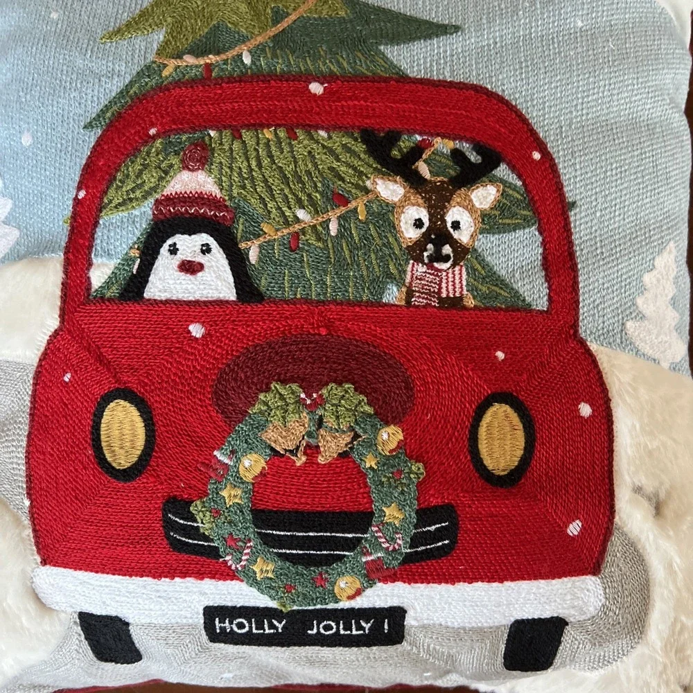 ID HOME FASHIONS Xmas Trip Embroidered Holiday Decorative Pillow,‎ 18